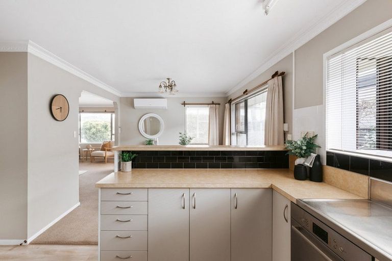 Photo of property in 4 Goods Road, Otumoetai, Tauranga, 3110