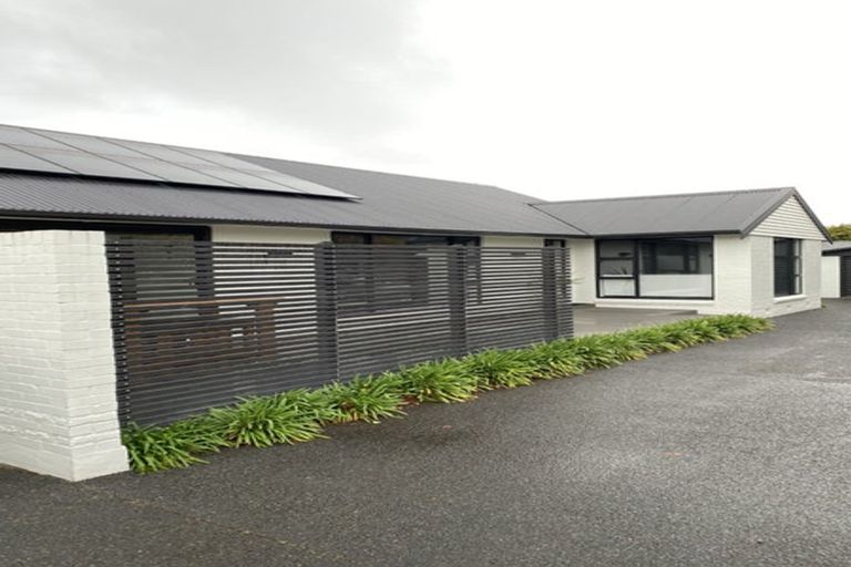 Photo of property in 179 Fendalton Road, Fendalton, Christchurch, 8052