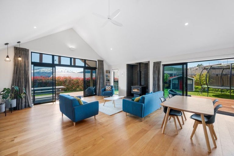 Photo of property in 13 Kotare Drive, Wanaka, 9305