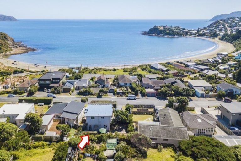 Photo of property in 43 Tireti Road, Titahi Bay, Porirua, 5022