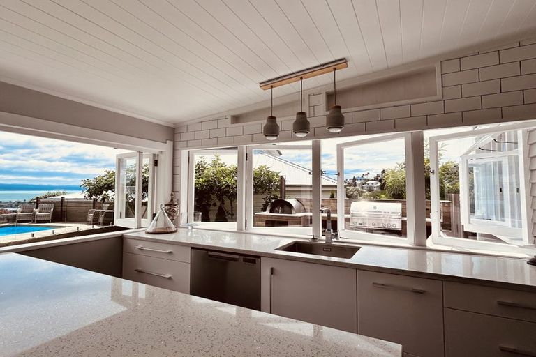 Photo of property in 27a Goldsmith Road, Hospital Hill, Napier, 4110