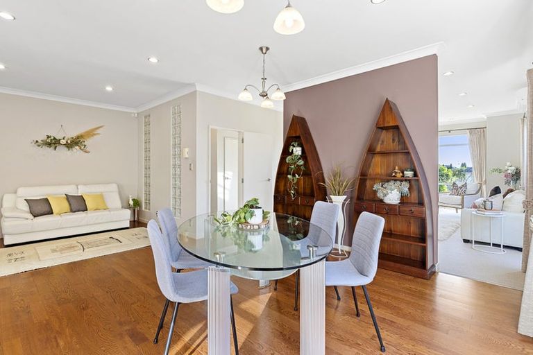 Photo of property in 86 Coachman Drive, Flat Bush, Auckland, 2016