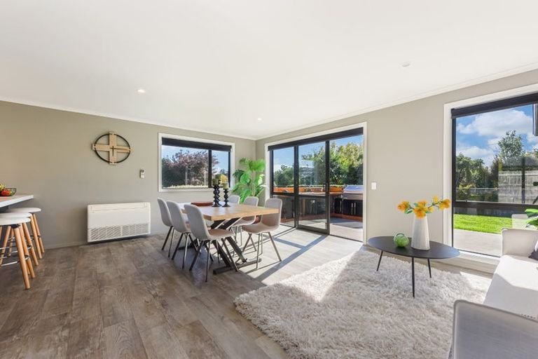 Photo of property in 10 Les Wakefield Road, Mapua, 7005