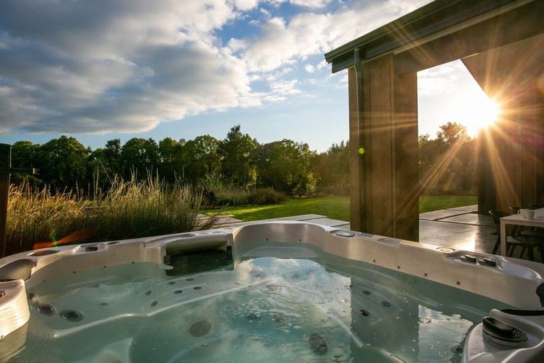 Photo of property in 3/45 Saint Kilda Road, Cambridge, 3434