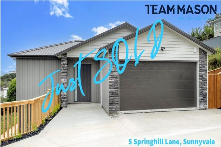 Photo of property in 5 Springhill Lane, Sunnyvale, Auckland, 0612