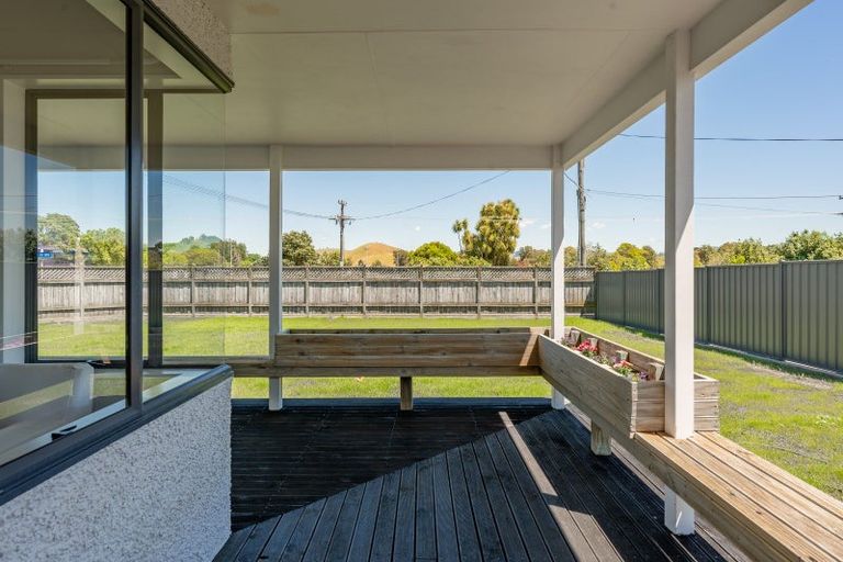 Photo of property in 1 Ladywood Road, Bay View, Napier, 4104