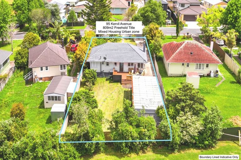 Photo of property in 95 Kervil Avenue, Te Atatu Peninsula, Auckland, 0610