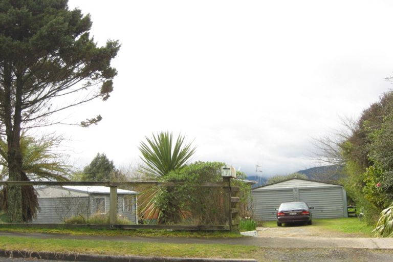 Photo of property in 102 Rangatira Drive, Mangakino, 3421