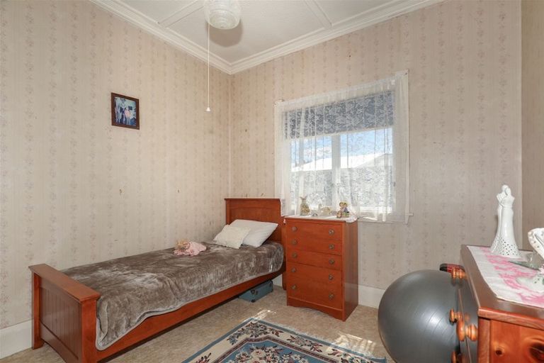 Photo of property in 180 Great South Road, Huntly, 3700