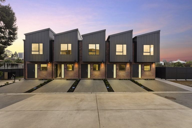 Photo of property in 5u2 Vesty Avenue, Hillcrest, Hamilton, 3216