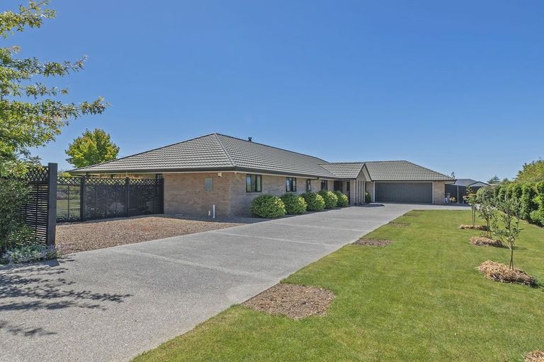 Photo of property in 94 Rossington Drive, West Melton, 7618