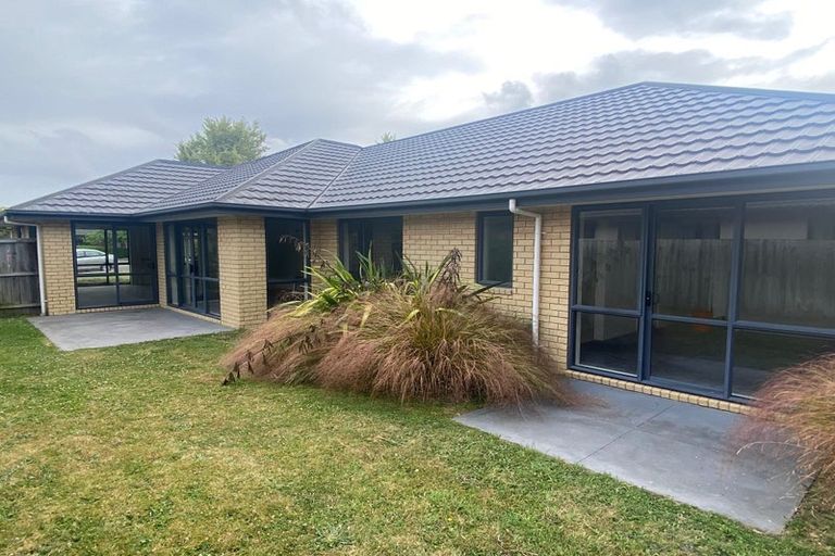 Photo of property in 8 Richard Seddon Drive, Northwood, Christchurch, 8051
