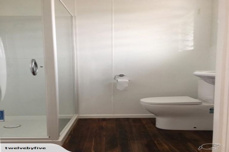 Photo of property in 2/49 Miro Street, New Lynn, Auckland, 0600