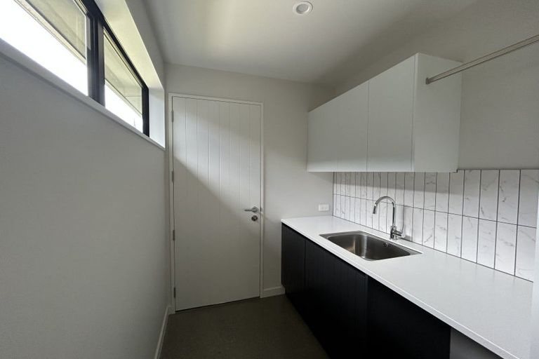 Photo of property in 5 Mcdonald Street, Wanaka, 9305