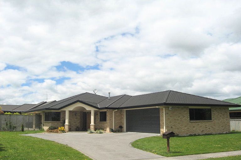 Photo of property in 10 Oaklands Drive, Cambridge, 3434