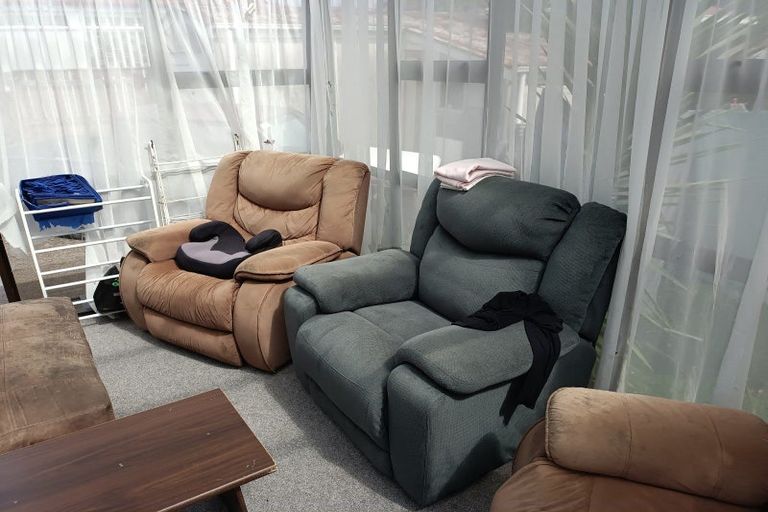 Photo of property in 74 Russell Street, Westport, 7825