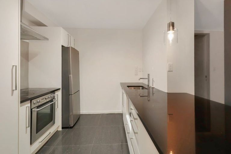 Photo of property in 6/8b Lipman Street, Mount Victoria, Wellington, 6011