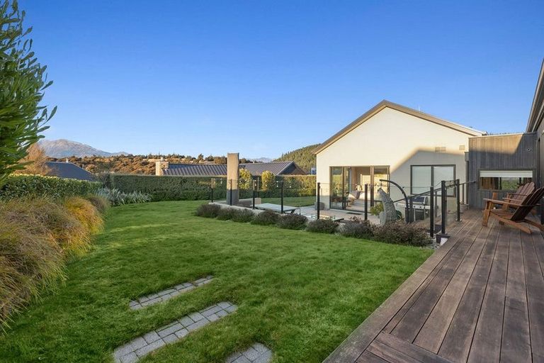 Photo of property in 47 Minaret Ridge, Wanaka, 9305