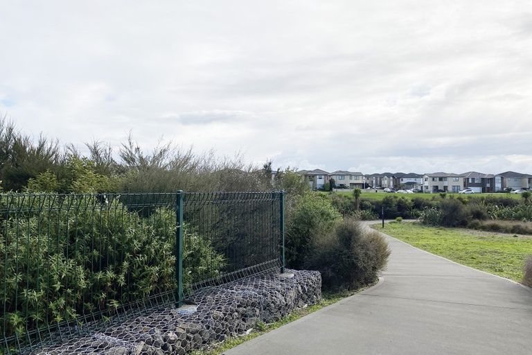 Photo of property in 5 Ballykerrigan Road, Flat Bush, Auckland, 2019