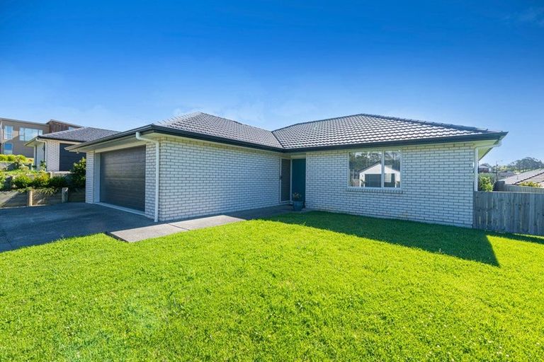 Photo of property in 24 Minerva Avenue, Helensville, 0800