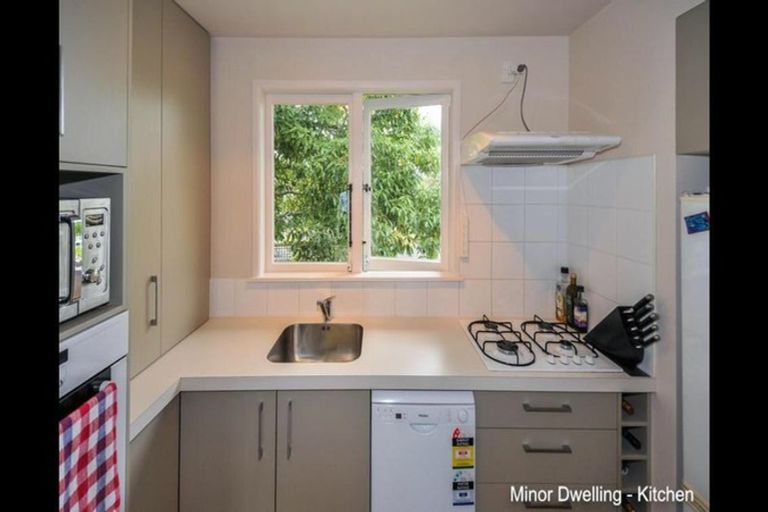 Photo of property in 2 Merriefield Avenue, Forrest Hill, Auckland, 0620