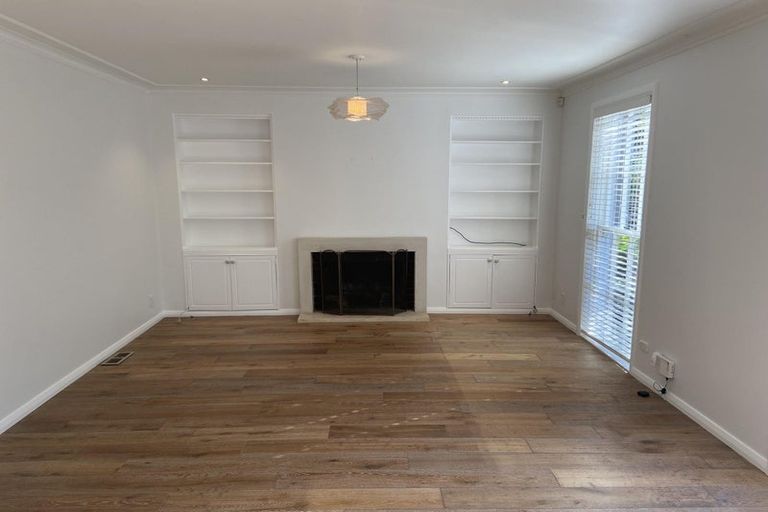 Photo of property in 2 Saint Leonards Road, Hauraki, Auckland, 0622