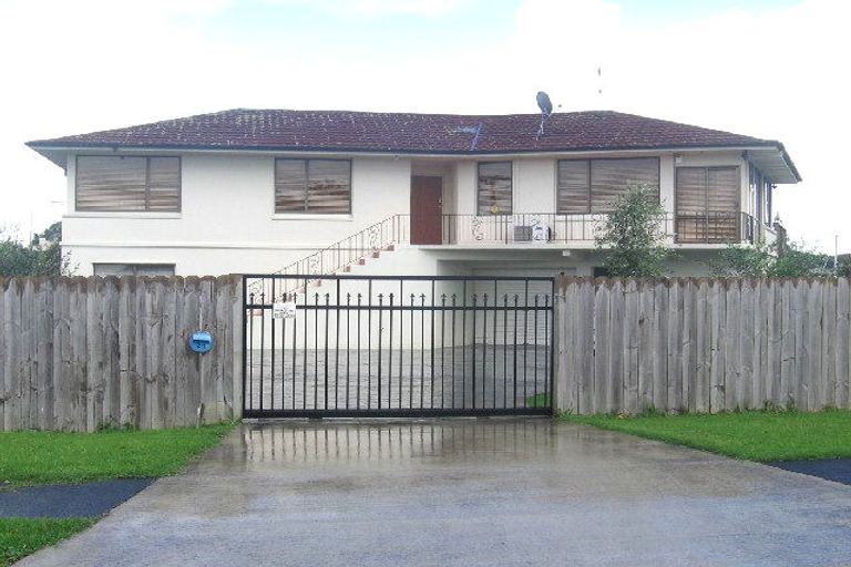Photo of property in 24 Kerswill Place, Pakuranga, Auckland, 2010