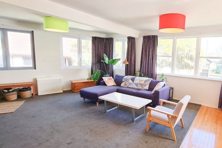 Photo of property in 23 Poneke Drive, Waikanae, 5036