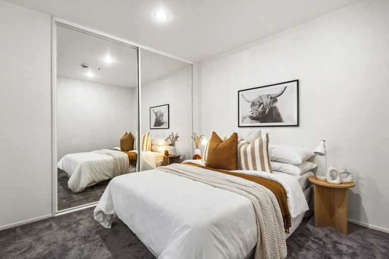 Photo of property in 3i/175 Hurstmere Road, Takapuna, Auckland, 0622