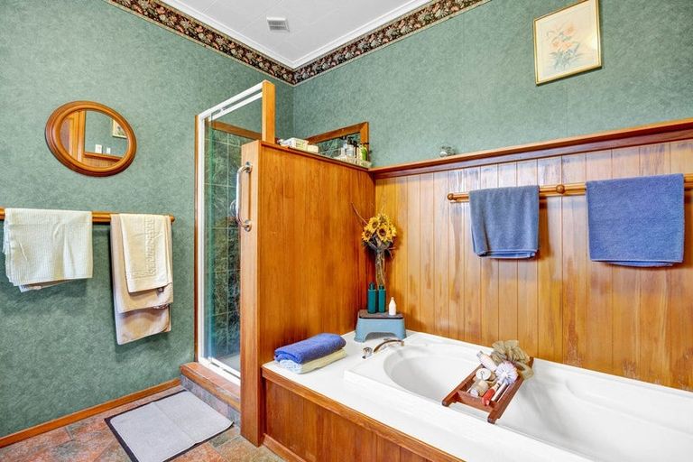 Photo of property in 165 South Road, Hawera, 4610