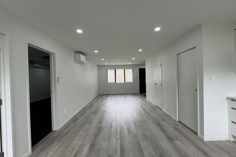Photo of property in 2/30 Arnwood Street, Manurewa, Auckland, 2102