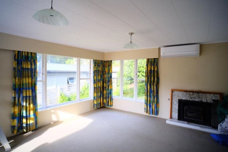 Photo of property in 39 Thornley Street, Titahi Bay, Porirua, 5022