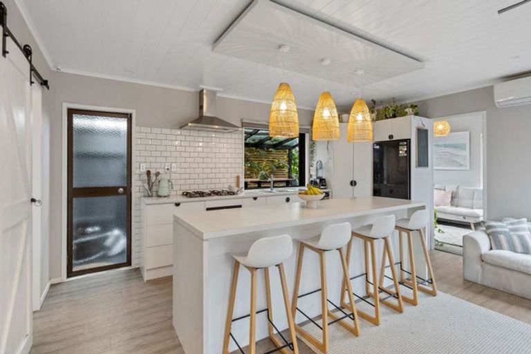 Photo of property in 37b Simpson Road, Papamoa Beach, Papamoa, 3118