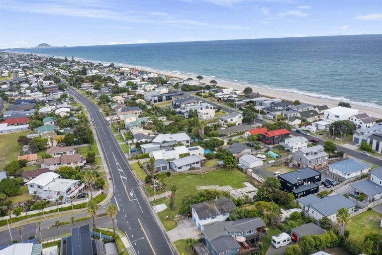 Photo of property in 1299 Papamoa Beach Road, Papamoa Beach, Papamoa, 3118