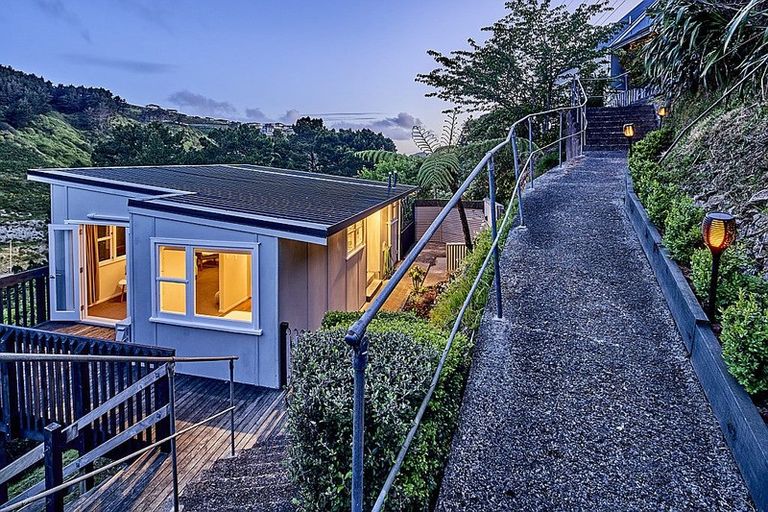 Photo of property in 10 Dominion Park Street, Johnsonville, Wellington, 6037