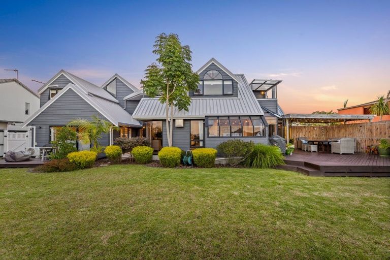 Photo of property in 18 Wiseley Road, Hobsonville, Auckland, 0618