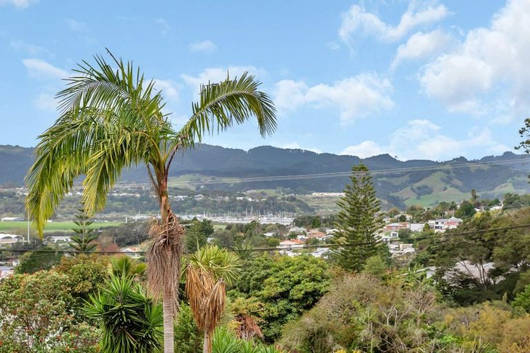 Photo of property in 4 Hilltop Avenue, Morningside, Whangarei, 0110