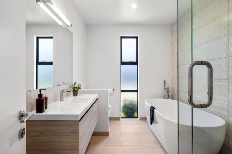 Photo of property in 18 Karere Avenue, Marshland, Christchurch, 8083