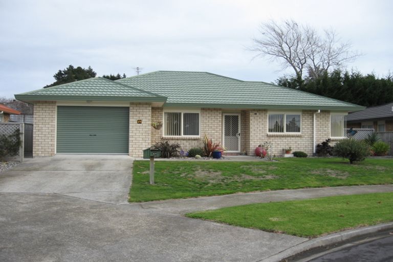 Photo of property in 27 Villa Grove, Paraparaumu, 5032