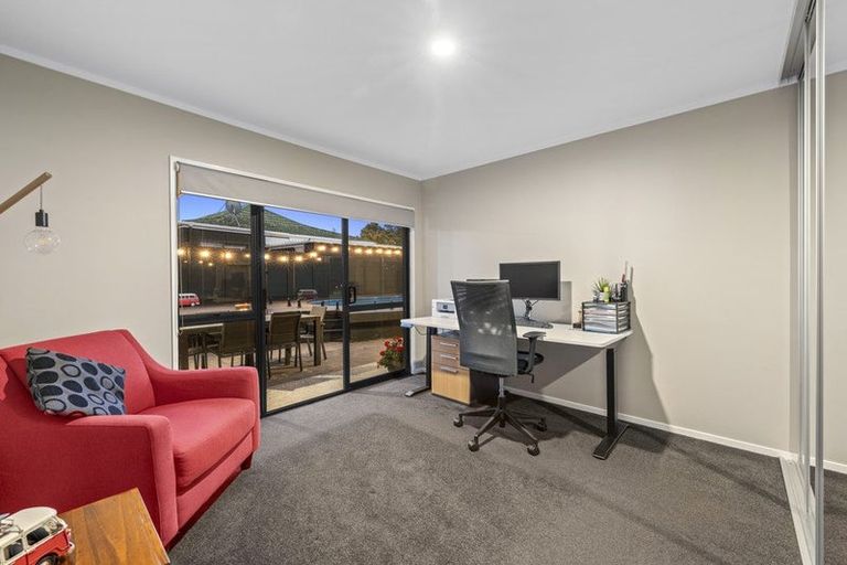 Photo of property in 13 Kurnell Drive, Botany Downs, Auckland, 2010