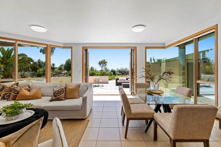 Photo of property in 5 Gilberd Place, Torbay, Auckland, 0630