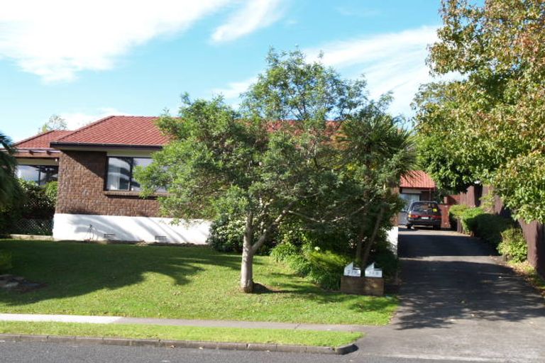 Photo of property in 1/8 Northpark Avenue, Northpark, Auckland, 2013