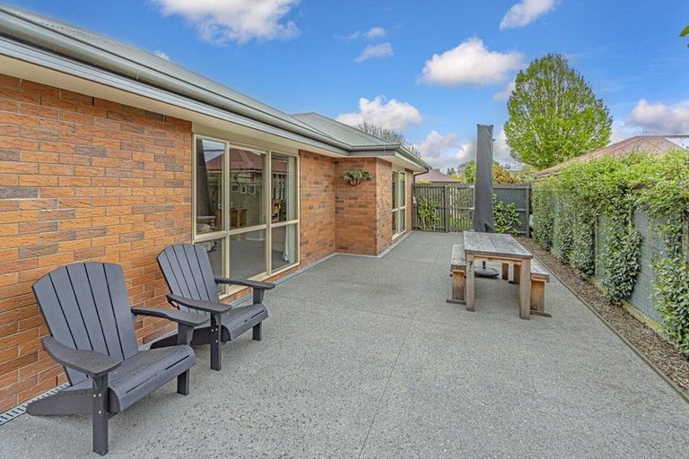 Photo of property in 22 Richard Seddon Drive, Northwood, Christchurch, 8051