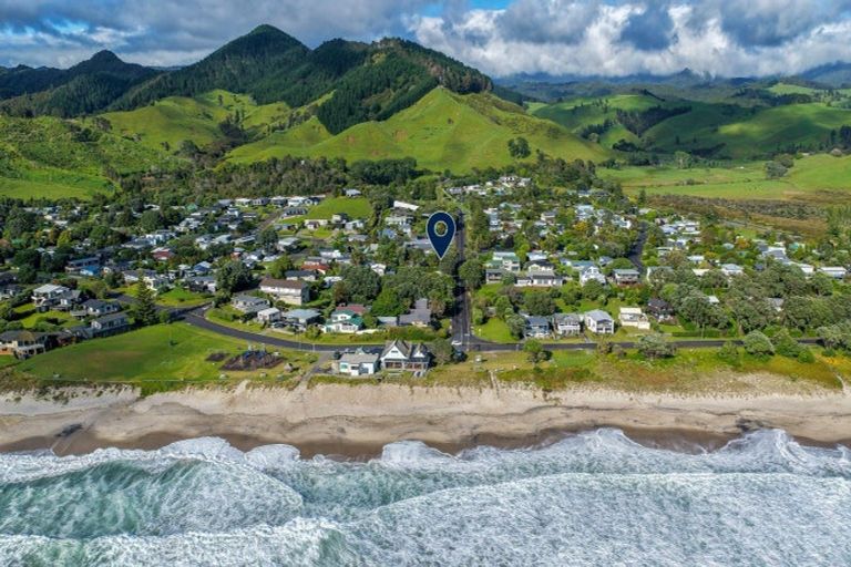 Photo of property in 25 Whiritoa Beach Road, Whiritoa, Whangamata, 3691