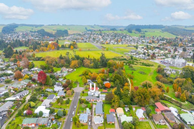 Photo of property in 3 Norrie Place, Hillcrest, Rotorua, 3015