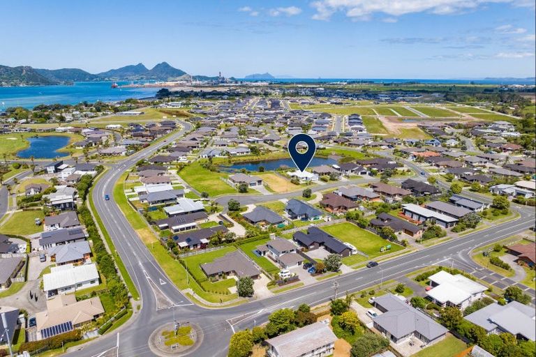 Photo of property in 8 Sando Way, One Tree Point, 0118