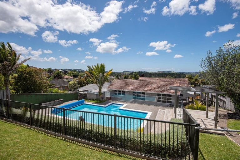 Photo of property in 9 Grand View Road, Te Kamo, Whangarei, 0112