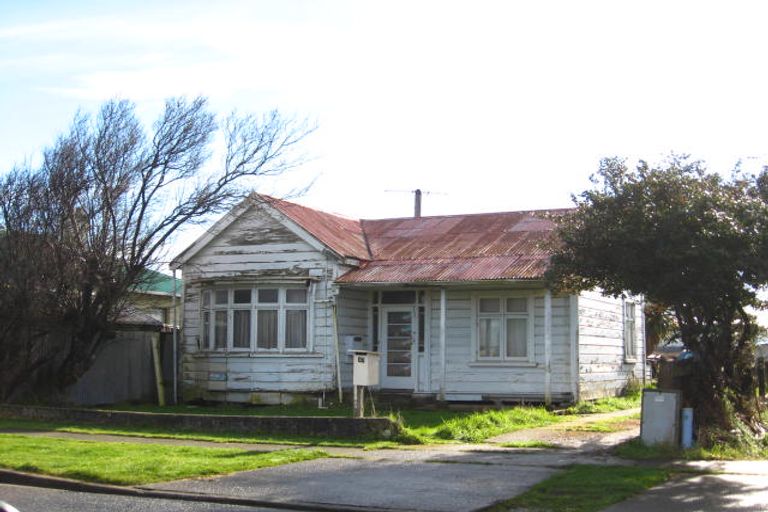 Photo of property in 16 Lowe Street, Avenal, Invercargill, 9810