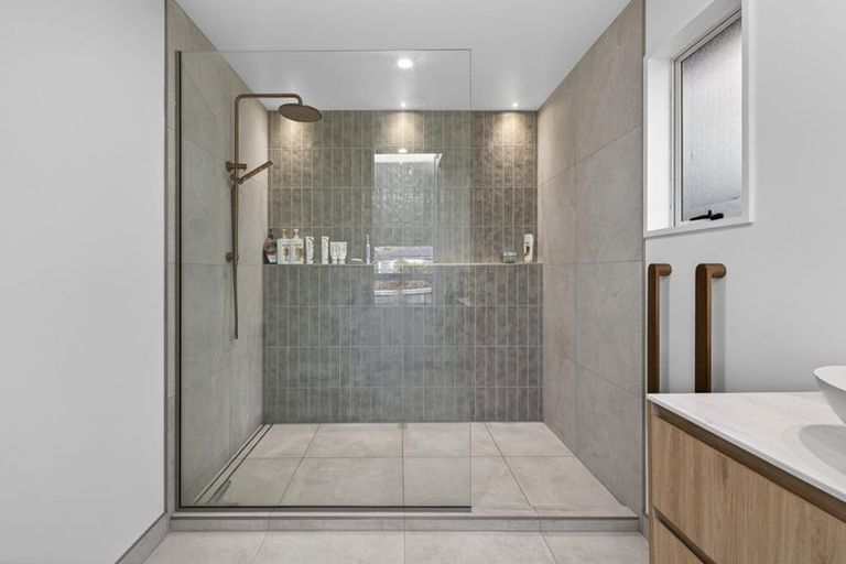 Photo of property in 1/35 Lookaway Place, Huntsbury, Christchurch, 8022