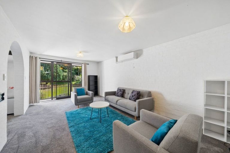 Photo of property in 141h Churton Drive, Churton Park, Wellington, 6037